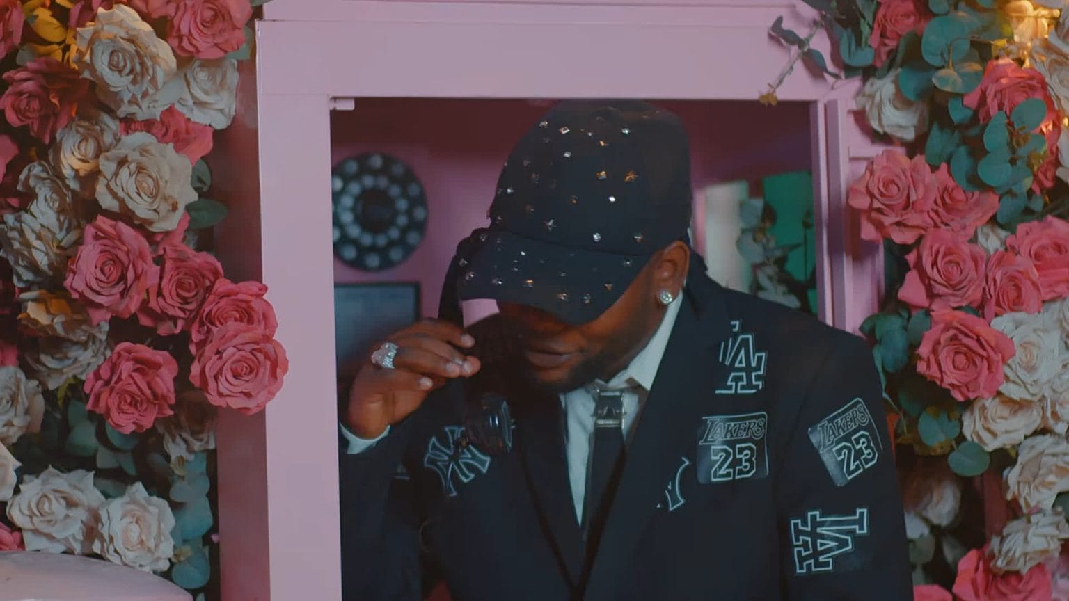 Johns Bm Ft B2k Mnyama – Wale (Official Video)