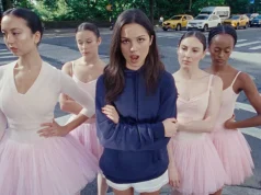 VIDEO Olivia Rodrigo - Stupid Song